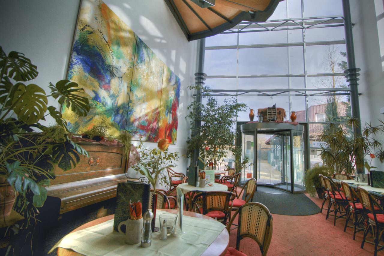 Sport Und Tagungshotel 肯青根 外观 照片
